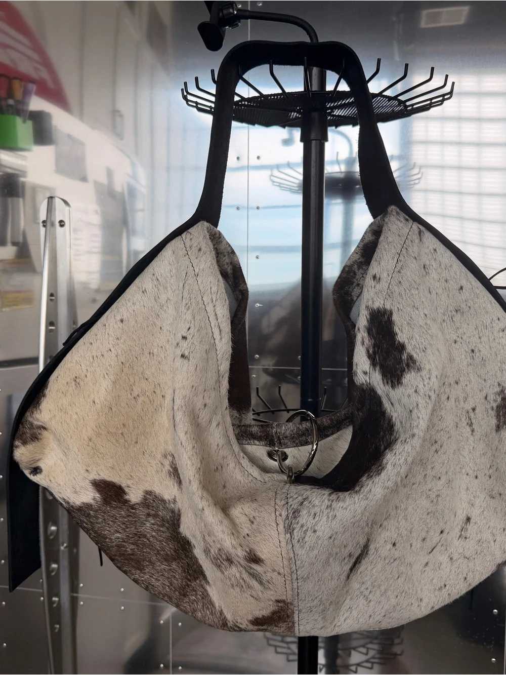Le Febour No. 9 Cowhide